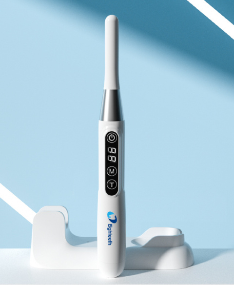 Lampa polimeryzacyjna EIGHTEETH Curing Pen-E