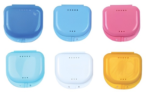 Pudełko na aparat ortodontyczny MIX KOLORÓW 12 szt.